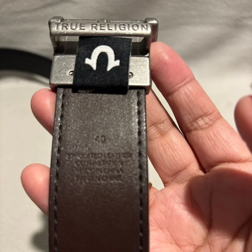 True Religion Mens Brown Belt with Silver tone Buckle size 40